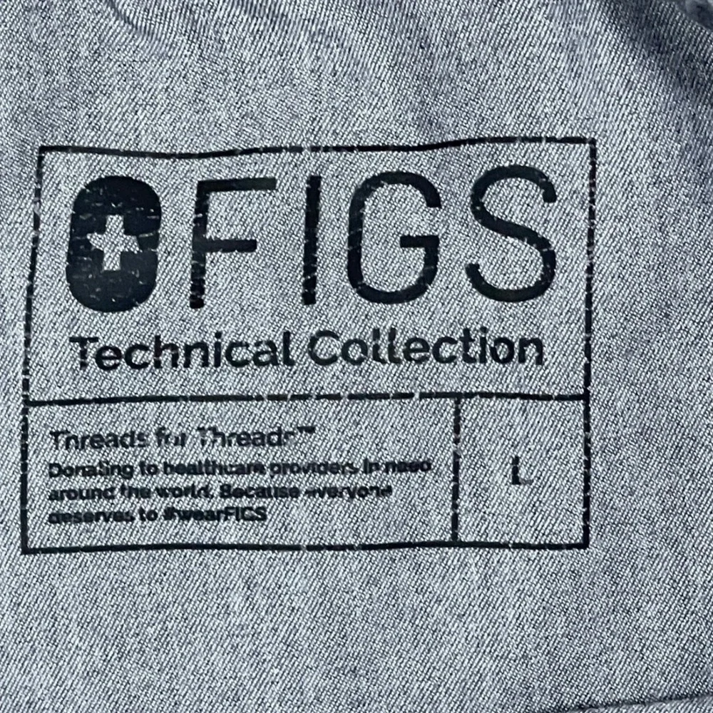 FIGS Mens Technical Collection Scrub Pants Gray Large Cargo TM3001 Drawstring